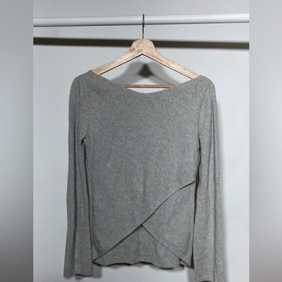 ARITZIA Babaton Kitano Wool Blend Grey Sweater sz S - Picture 8 of 9